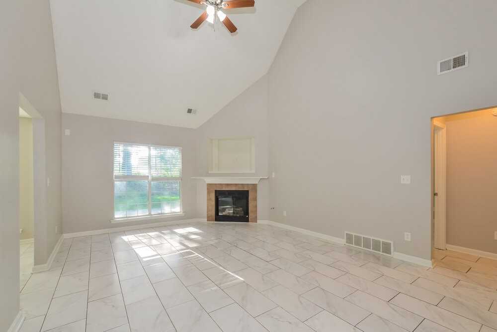 4953 Wemberley Dr - Photo 5 of 17