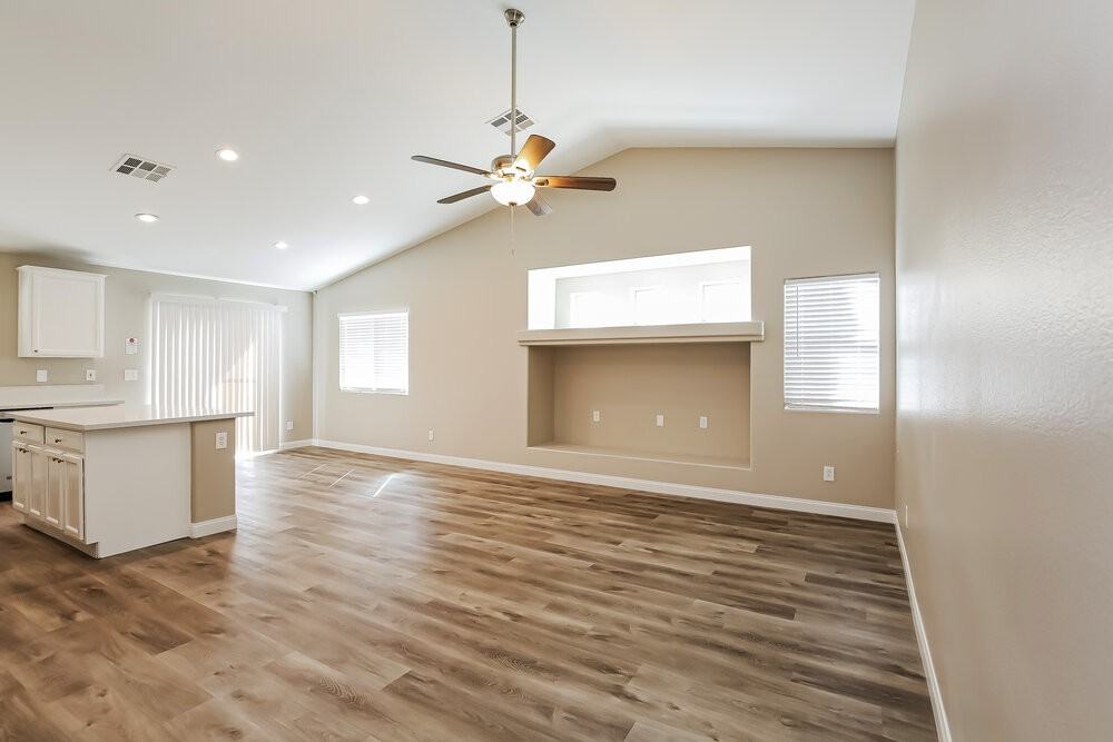 6512 Point Break St - Photo 3 of 16