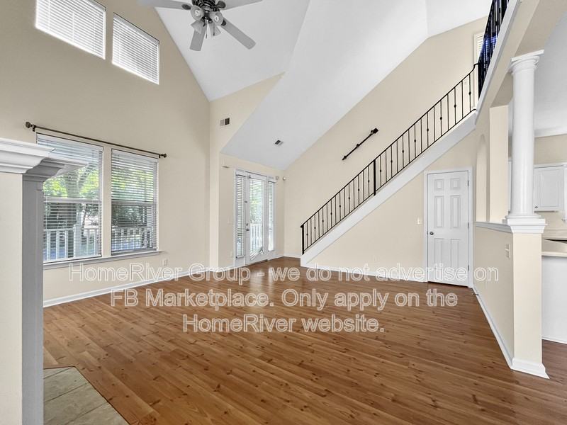 1287 Island Harbor Dr - Photo 3 of 21