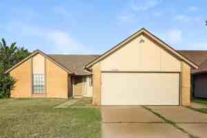 featured image of 11040 N Eagle Ln