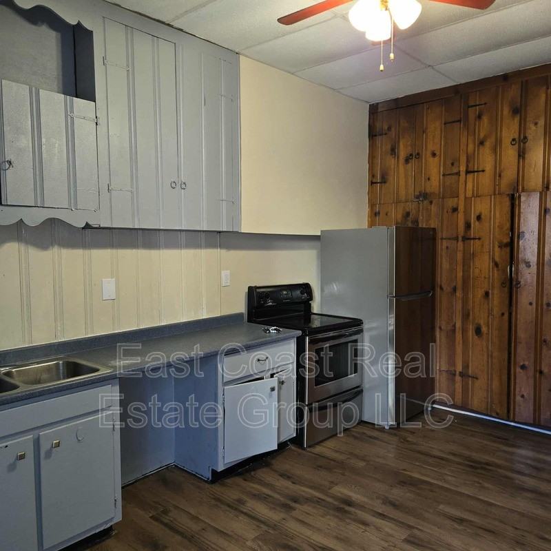 5 E Lee St - Photo 2 of 16