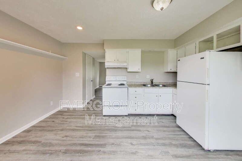 9455 Huggin Hollow Rd - Photo 6 of 24