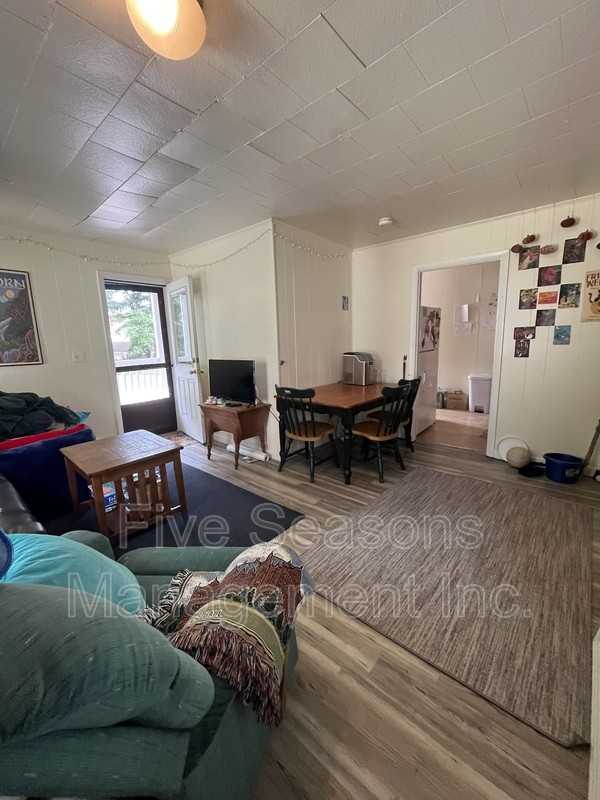 18 East Ave - Photo 4 of 36