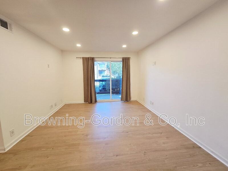 163 Brooke Castle Dr - Photo 6 of 10