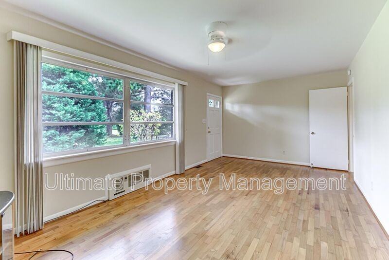 3822 Halifax Rd - Photo 3 of 22