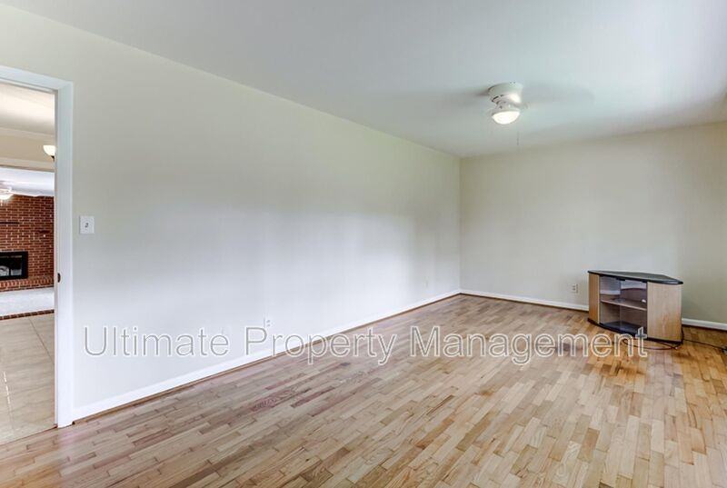 3822 Halifax Rd - Photo 4 of 22