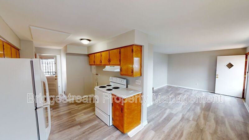 2912 Hazel Ave #B - Photo 2 of 6