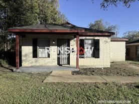 748 E Bodley Ave - Photo 1 of 1