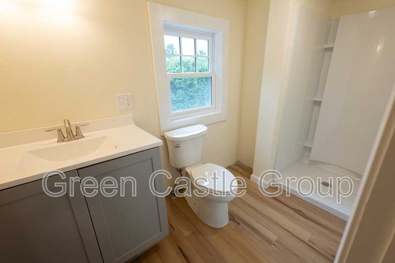 146 East Ave - Photo 4 of 6