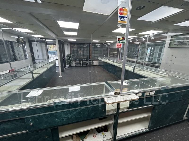 692 Middlesex St - Photo 5 of 9