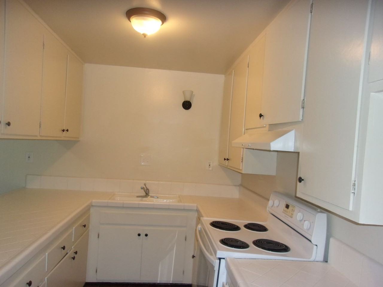 Grand - Photo 2 of 21