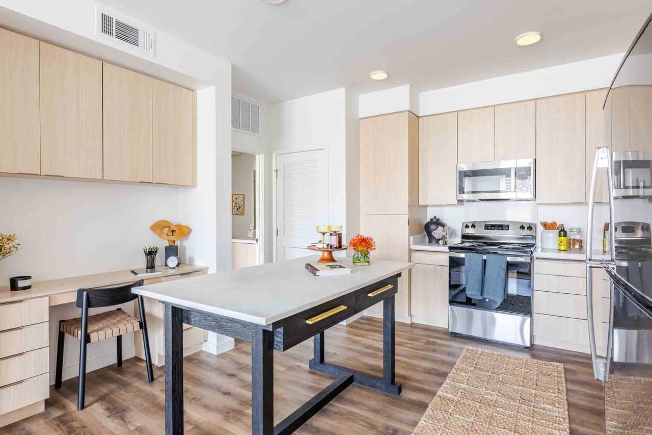 Desert Meadows Apartments and Townhomes - Photo 5 of 19