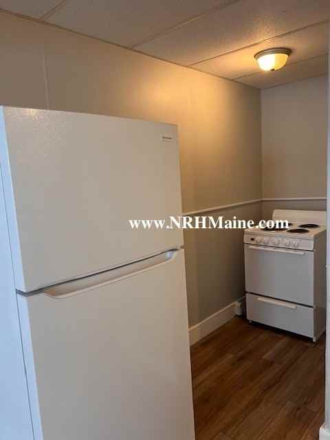 156 Holland st - Photo 2 of 5