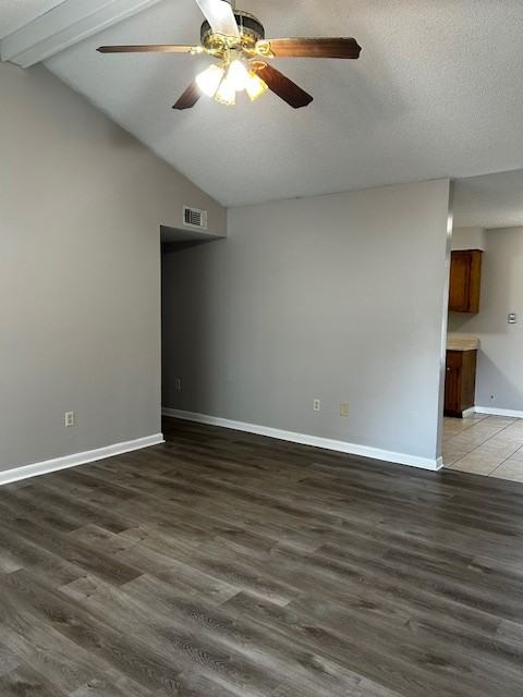 Kim Lane 02 - Photo 2 of 9