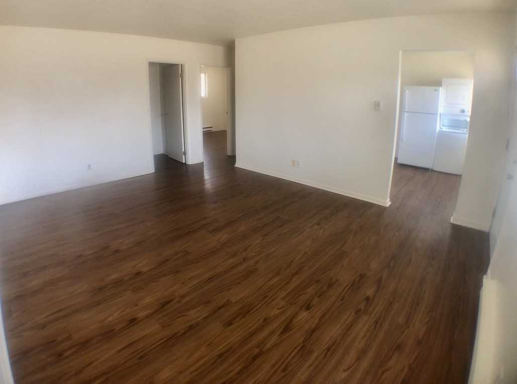 Summerton Place - Photo 4 of 11