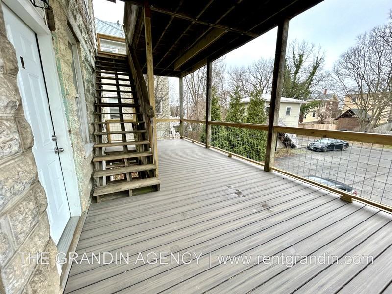 421 Elm Avenue - Photo 5 of 21