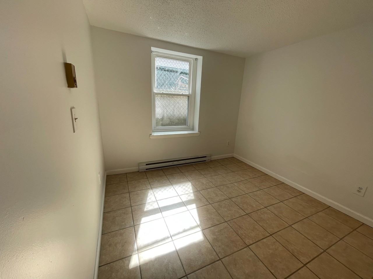 190 South Allen Street - Photo 2 of 8