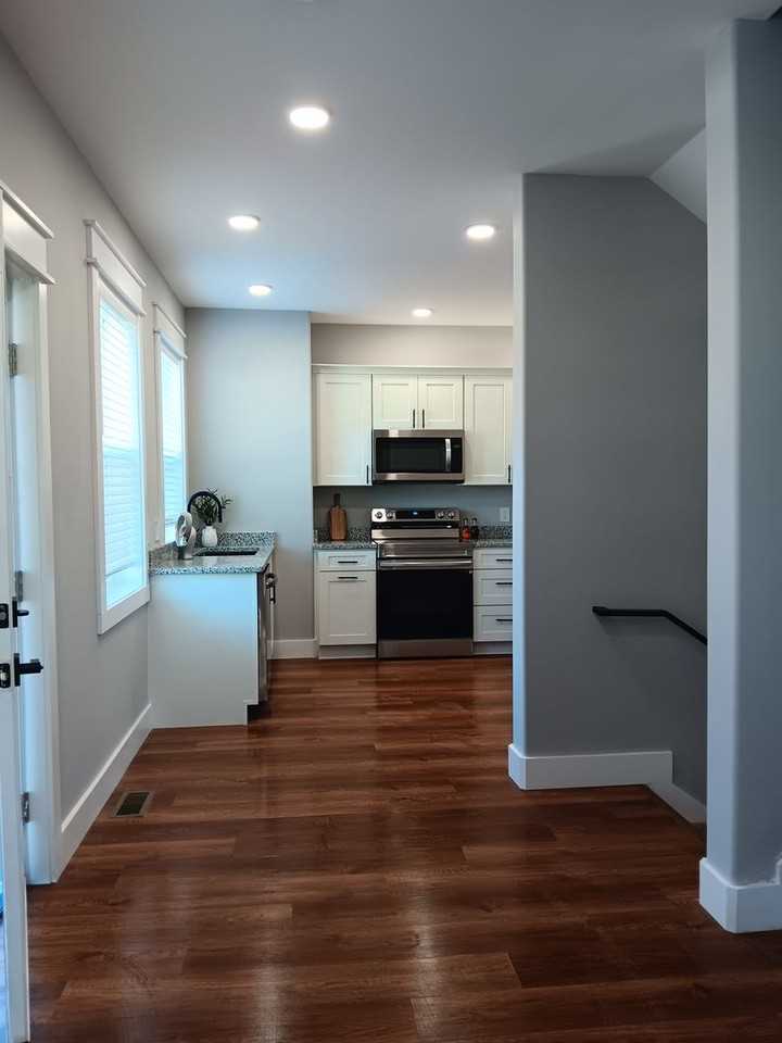2232 Laurel Ave - Photo 7 of 20