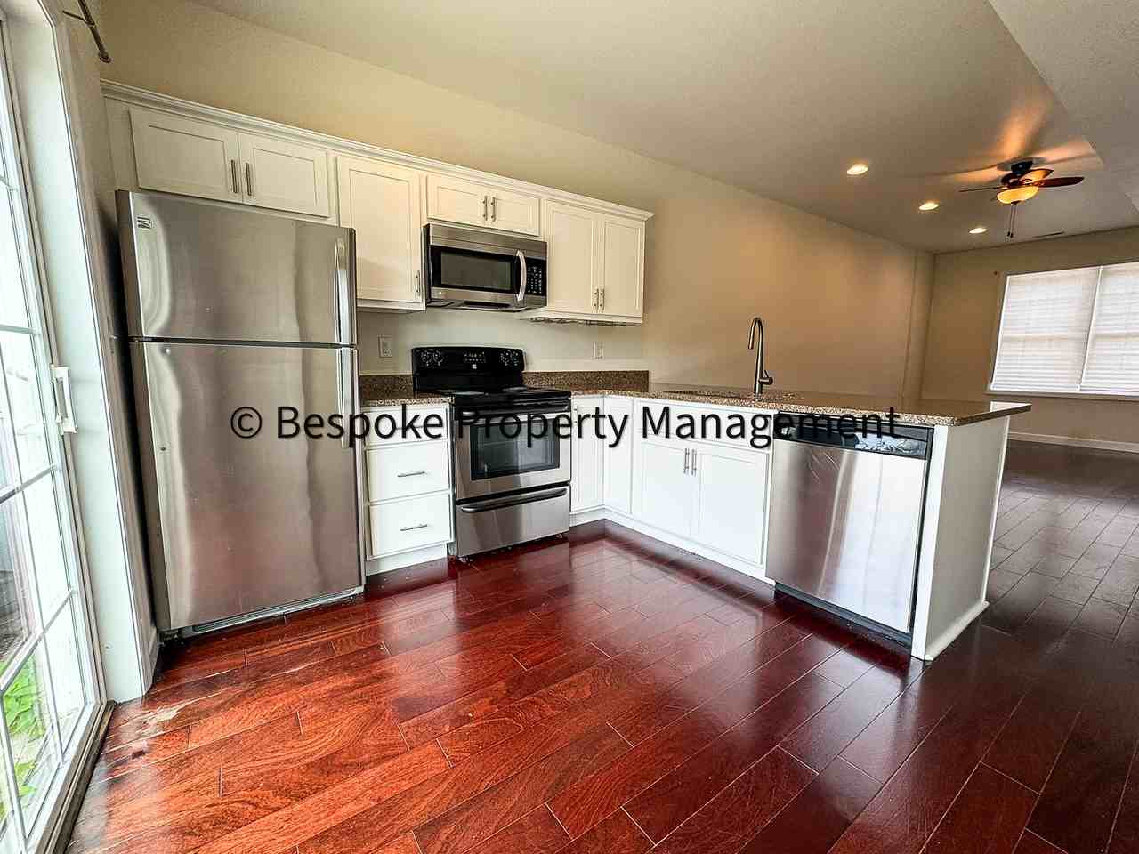 101 Butler Dr - Photo 6 of 34