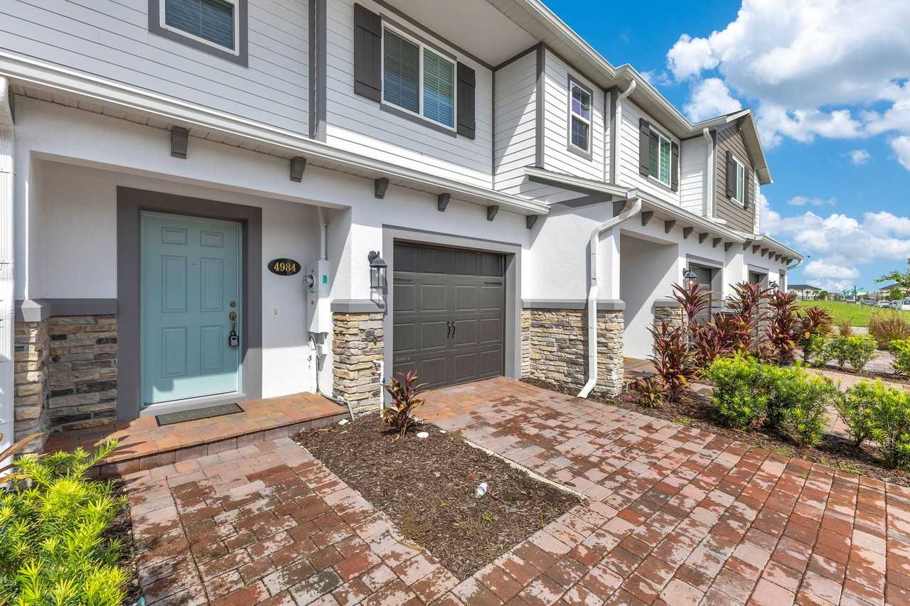 4984 Rain Shadow Dr - Photo 2 of 30