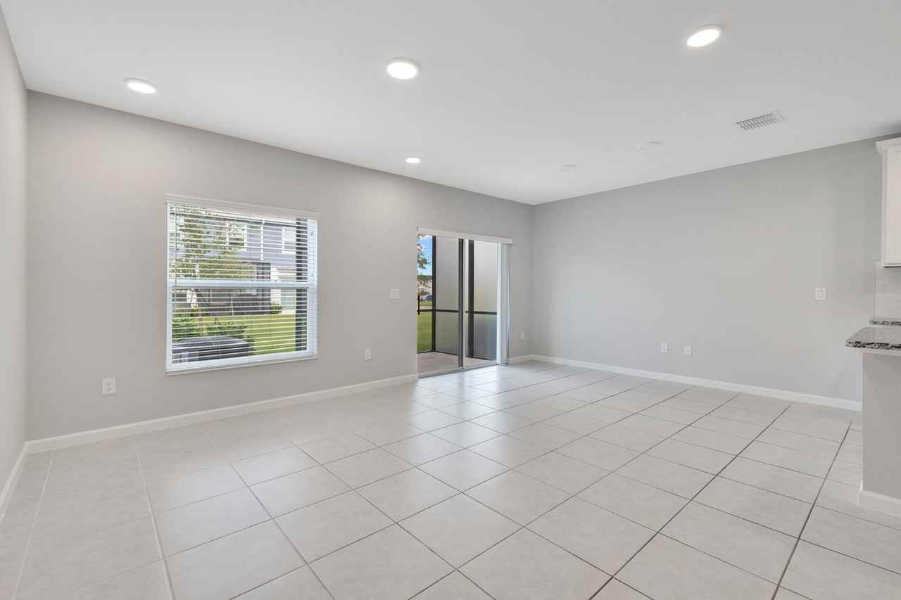 4984 Rain Shadow Dr - Photo 3 of 30