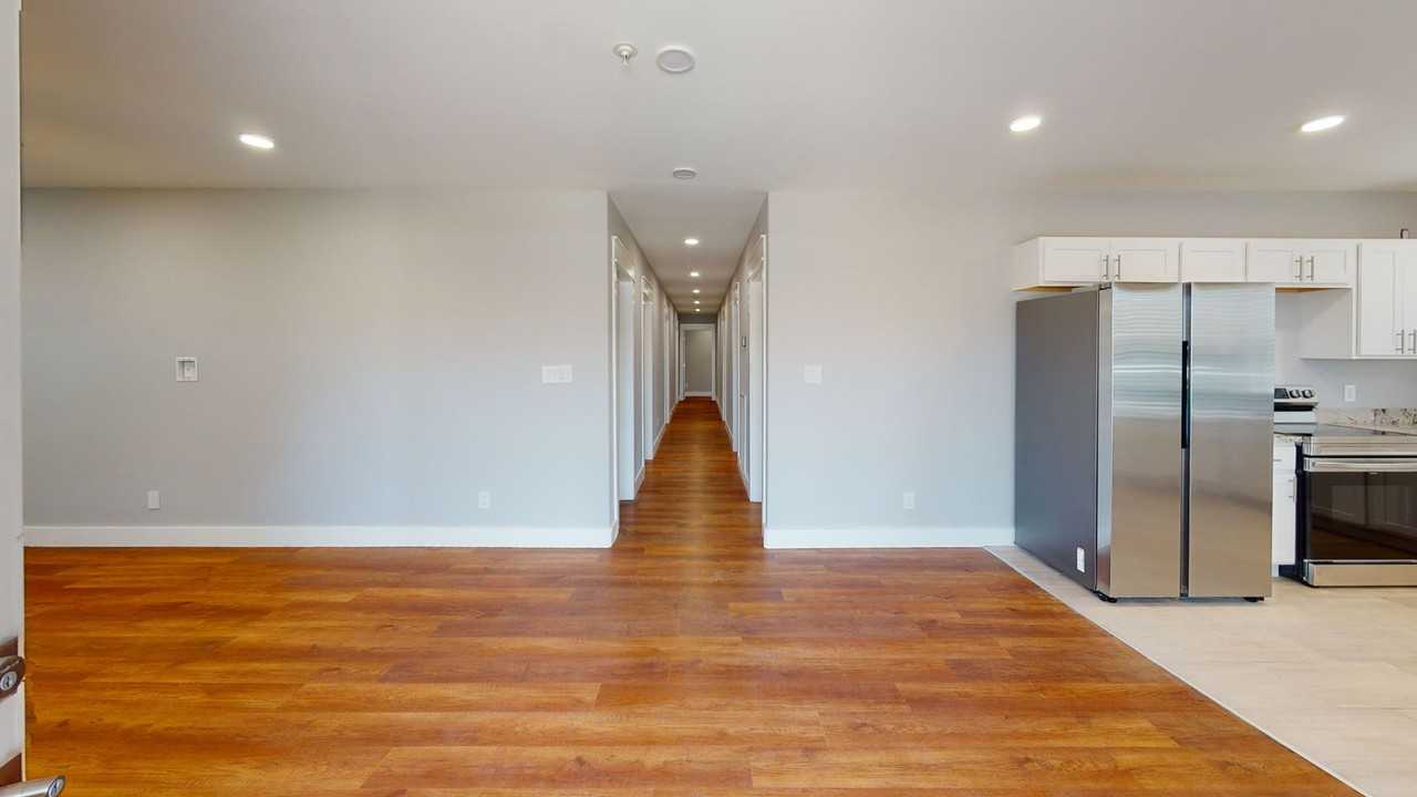 1533 Forest Ave - Photo 5 of 30