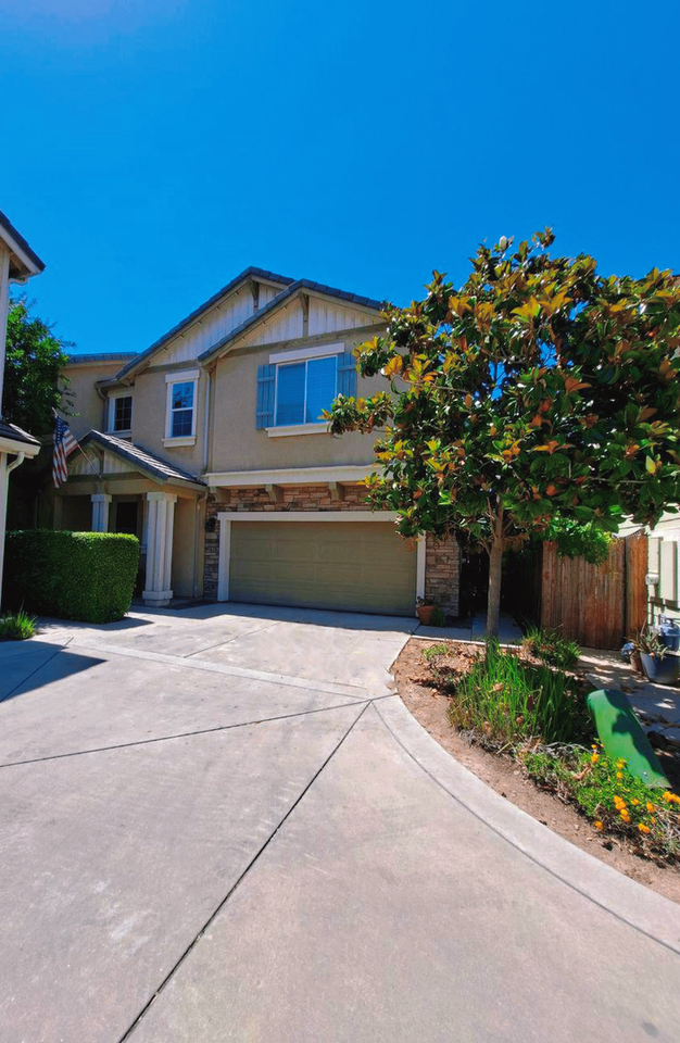 4429 W Pinsapo Dr - Photo 2 of 40