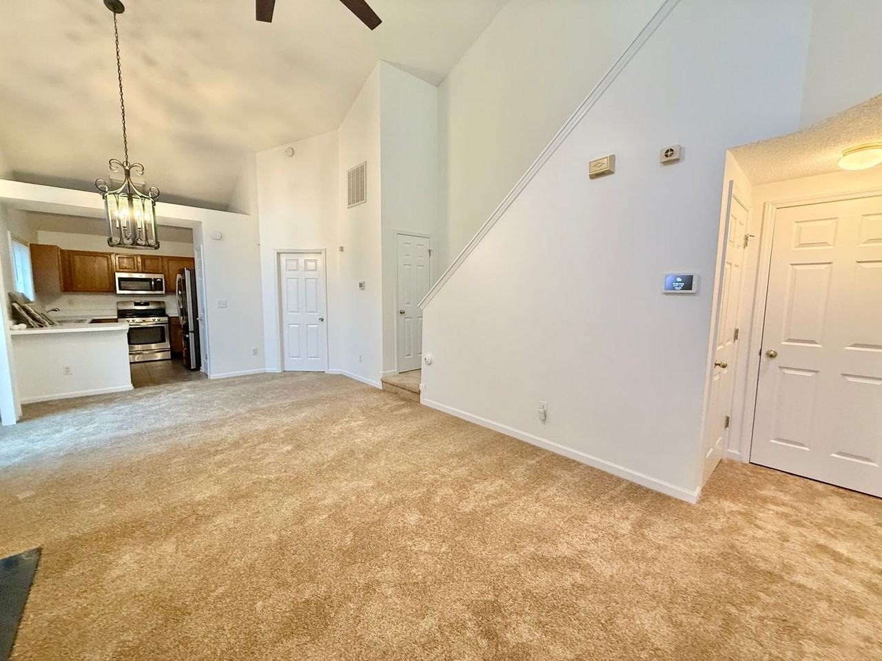 1348 Beacon Village Dr - Photo 3 of 20