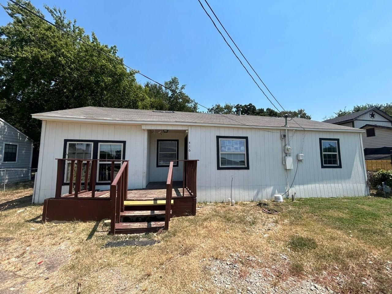 416 Compton Ave - Photo 2 of 12