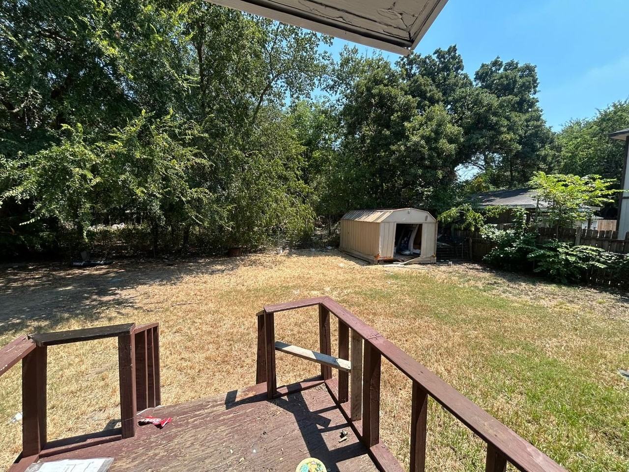 416 Compton Ave - Photo 3 of 12