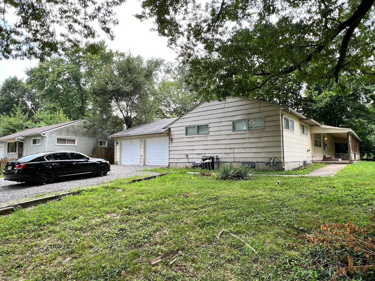 7601 Ruskin Way - Photo 2 of 17