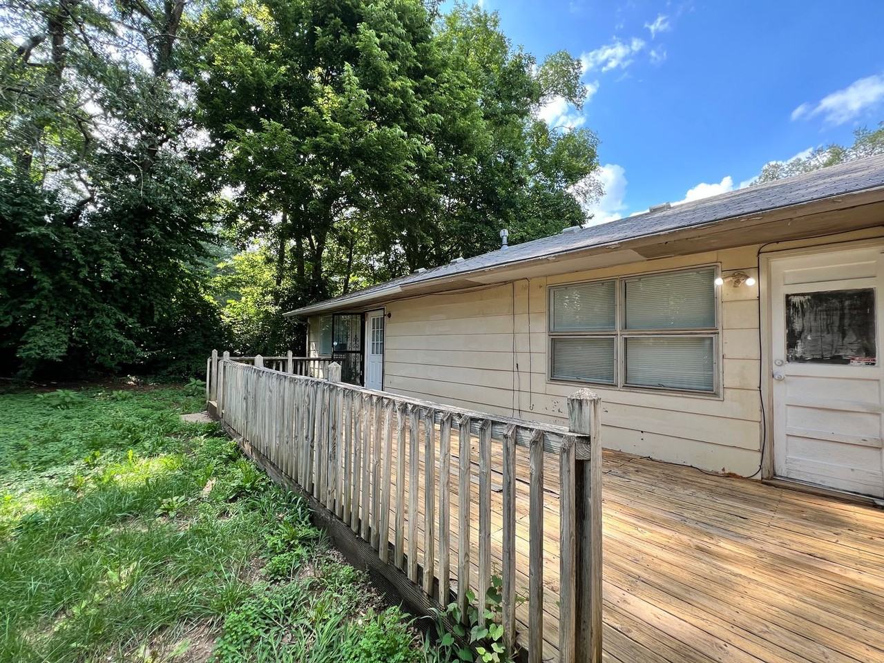 7601 Ruskin Way - Photo 3 of 17