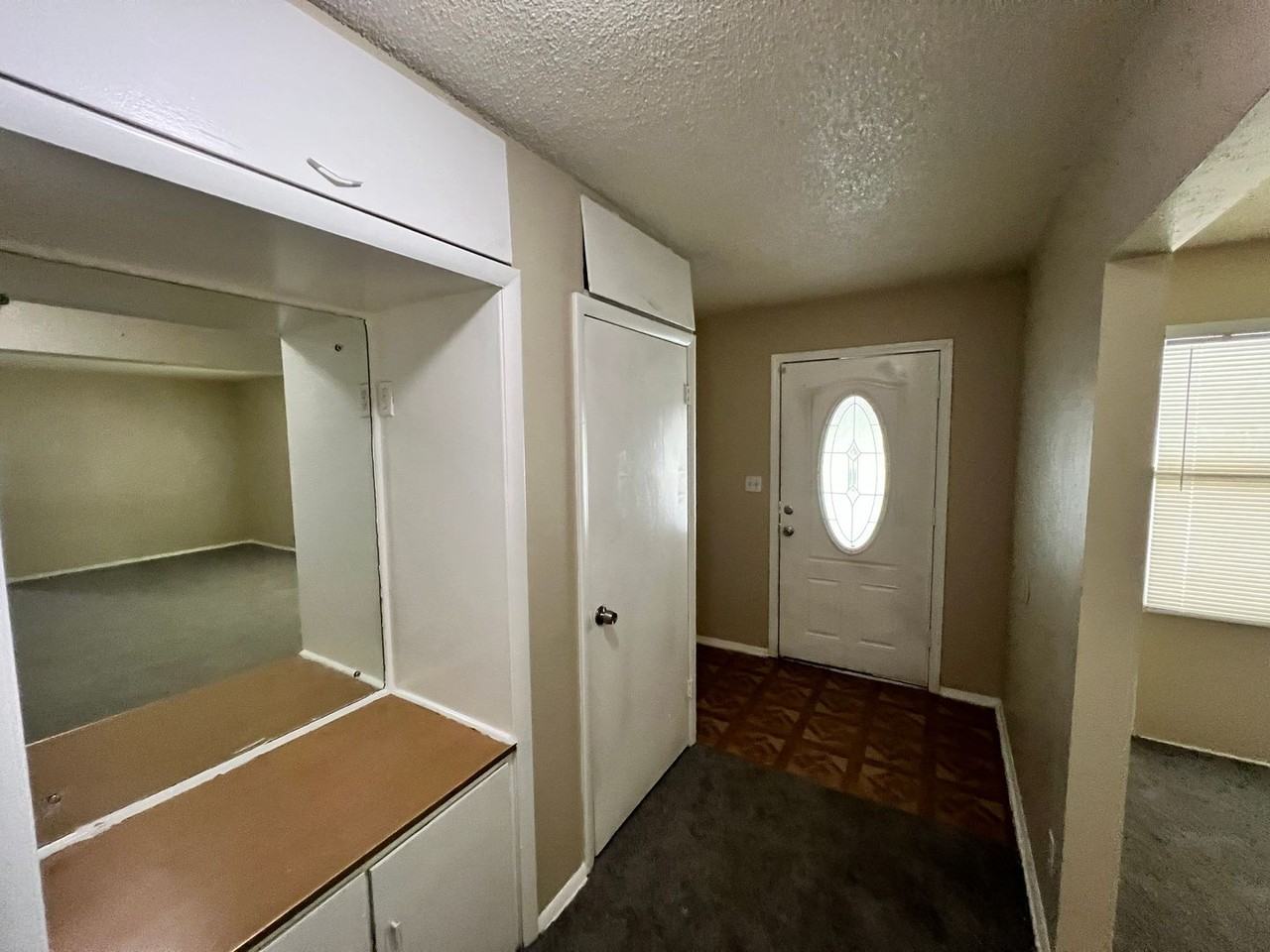 7601 Ruskin Way - Photo 5 of 17