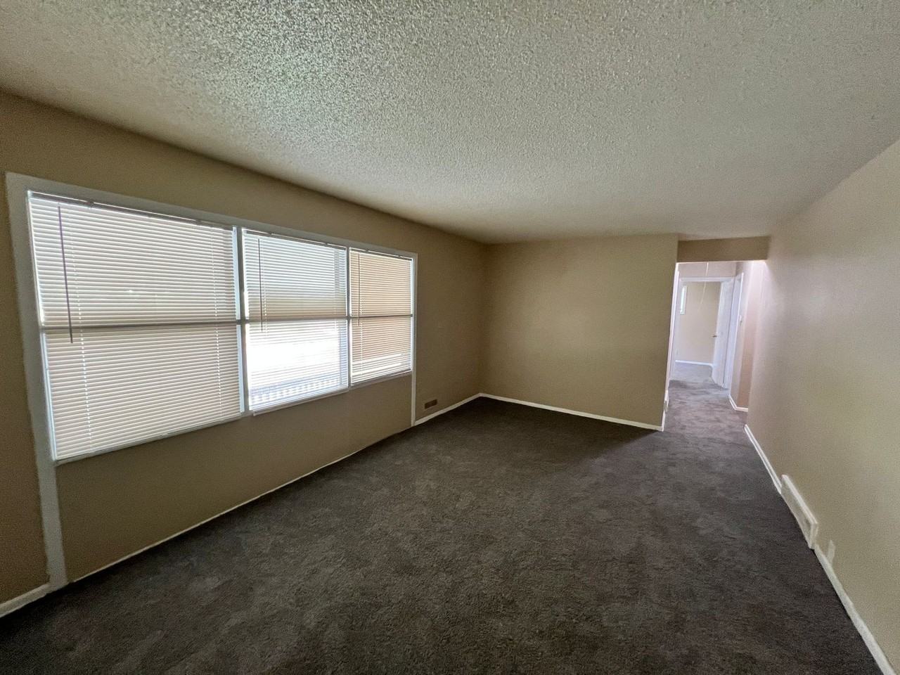 7601 Ruskin Way - Photo 6 of 17