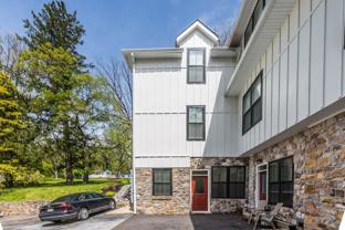 0225 Whitford-Carriage - Photo 1 of 1