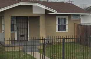 featured image of 847 E 78th St