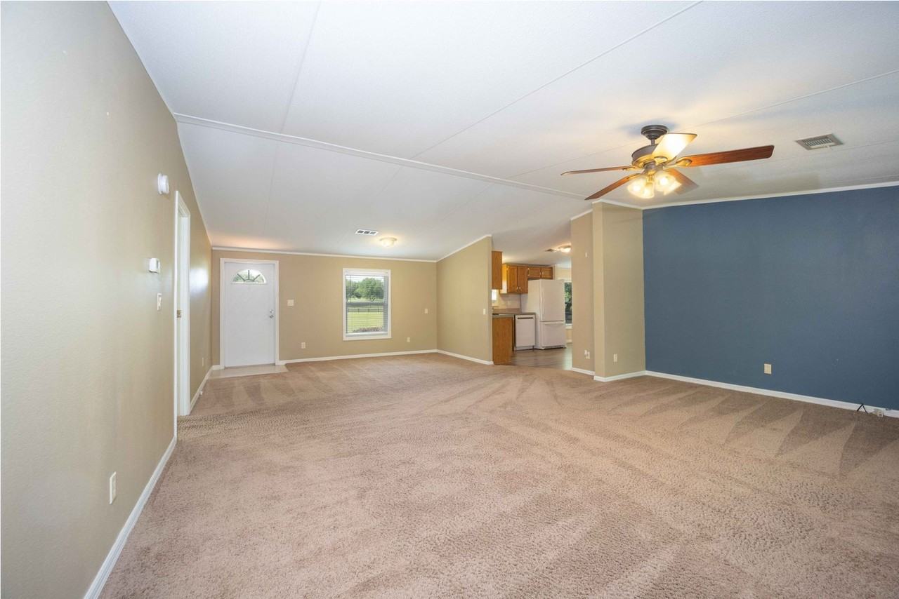 41420 Sleepy Ln - Photo 2 of 22