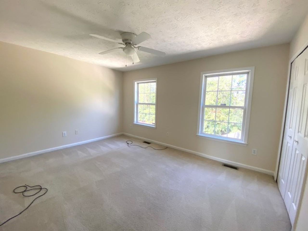 9926 W Midland Way - Photo 5 of 8