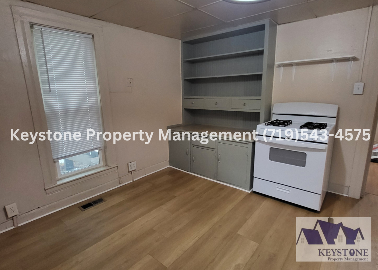 1120 Pine Street - Photo 6 of 14