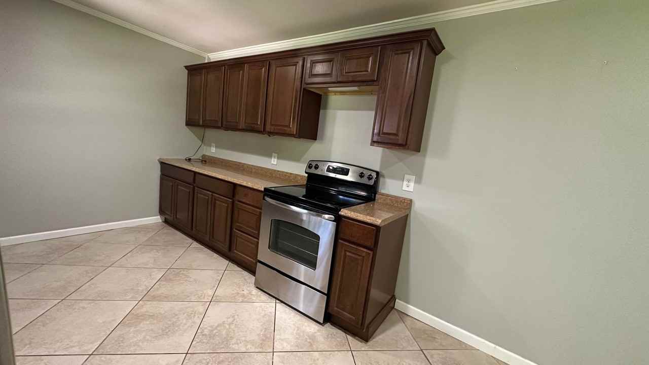 1605 Bois Darc Pl - Photo 4 of 20