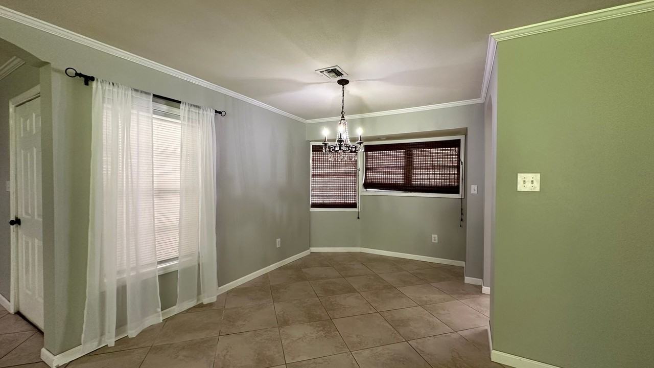 1605 Bois Darc Pl - Photo 7 of 20