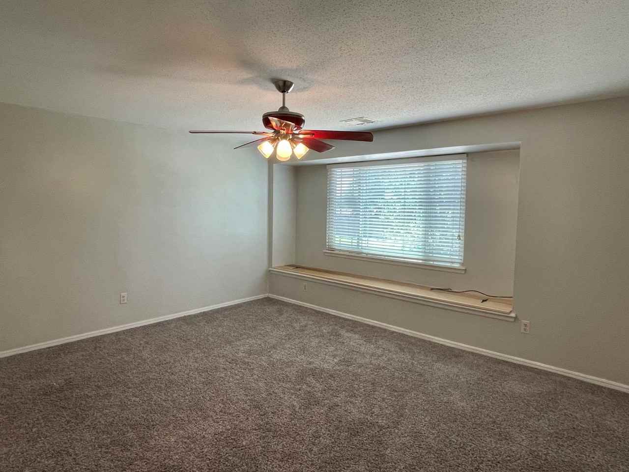 3007 W Wilshire Blvd - Photo 6 of 15