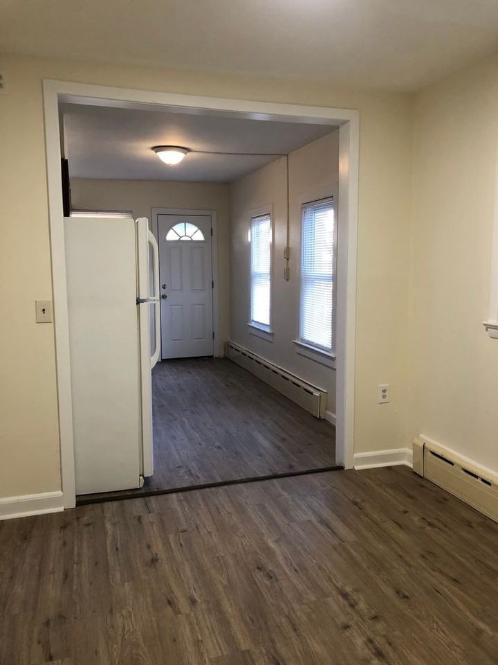 1616 Chestnut Ave - Photo 3 of 18