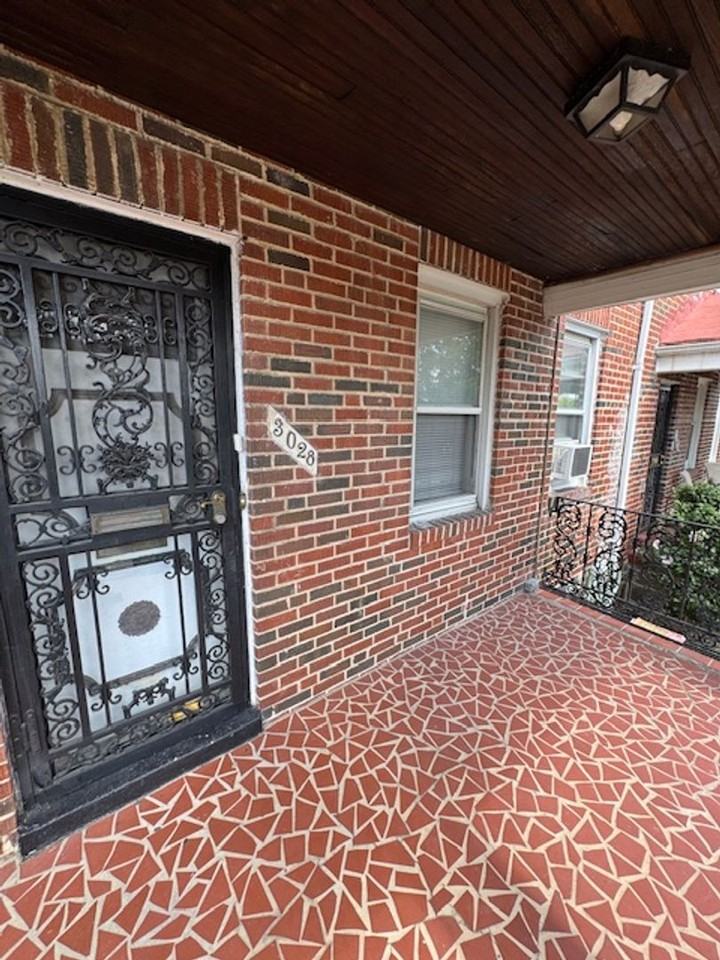 3028 Hanlon Ave - Photo 2 of 34