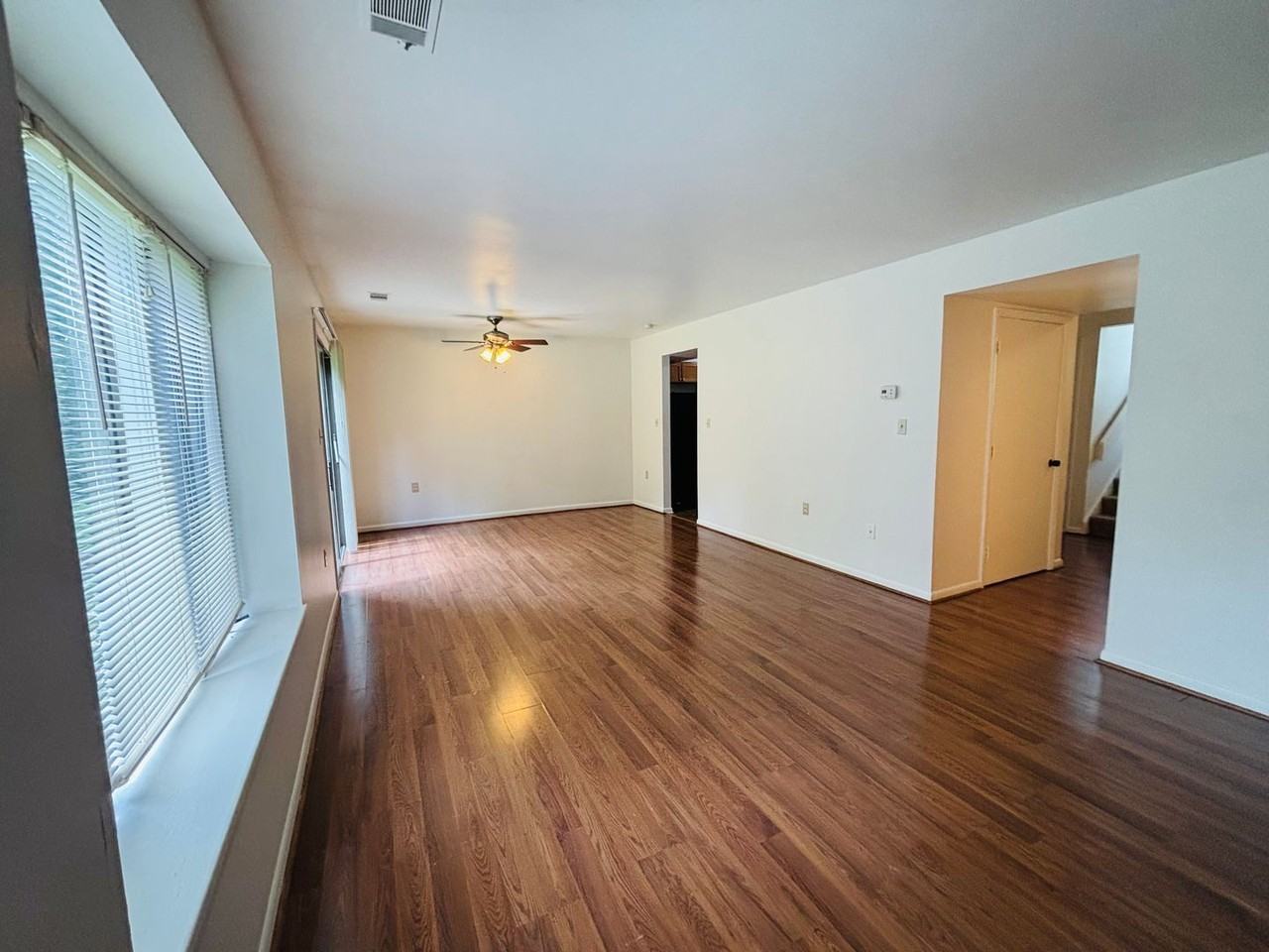 326 Shenandoah Cir - Photo 4 of 15