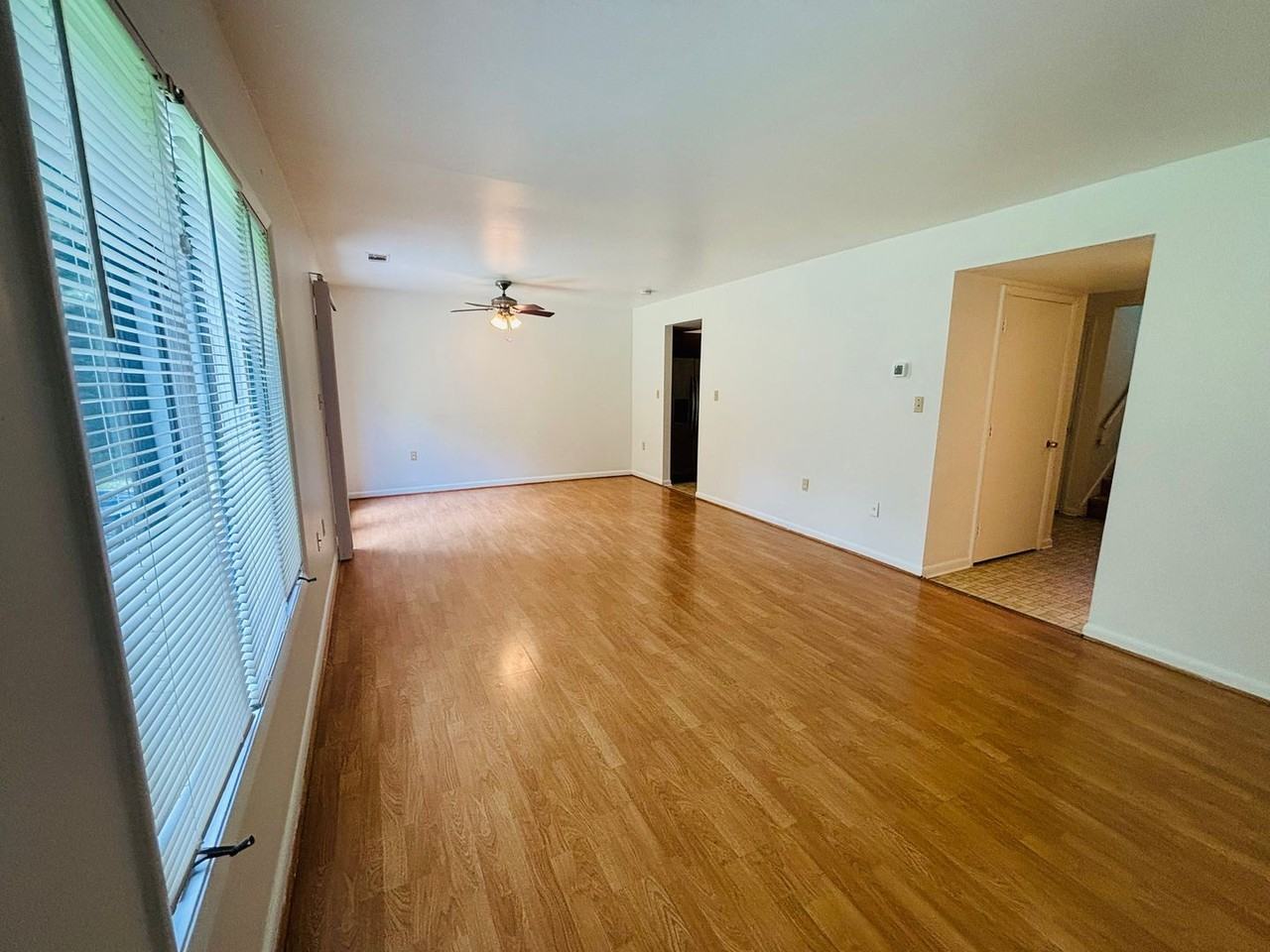 328 Shenandoah Cir - Photo 7 of 18