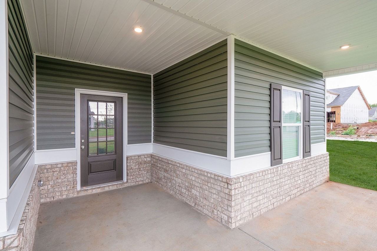 2100 Franks Ct - Photo 3 of 26