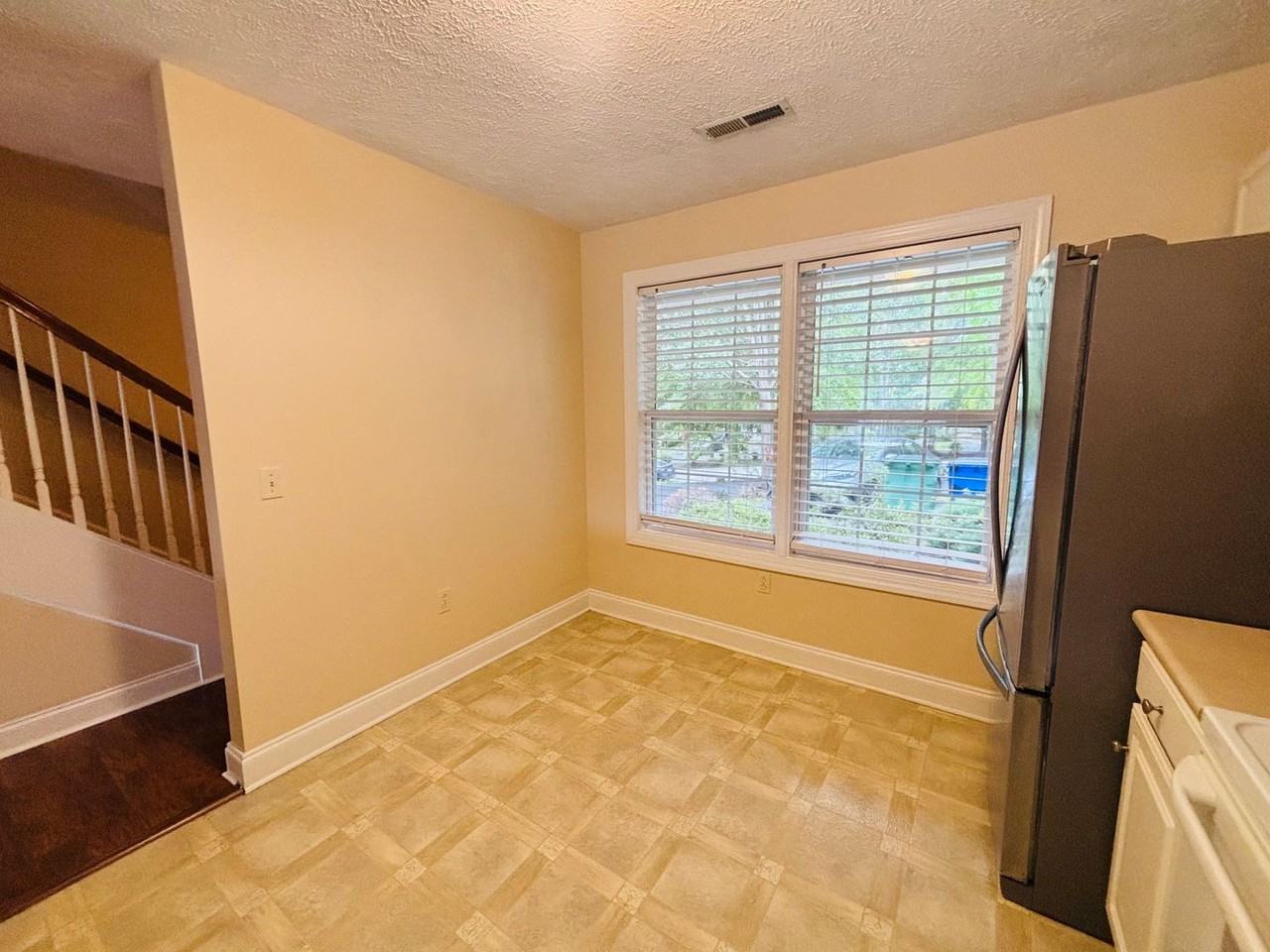 120 Willow Oak Dr - Photo 4 of 14