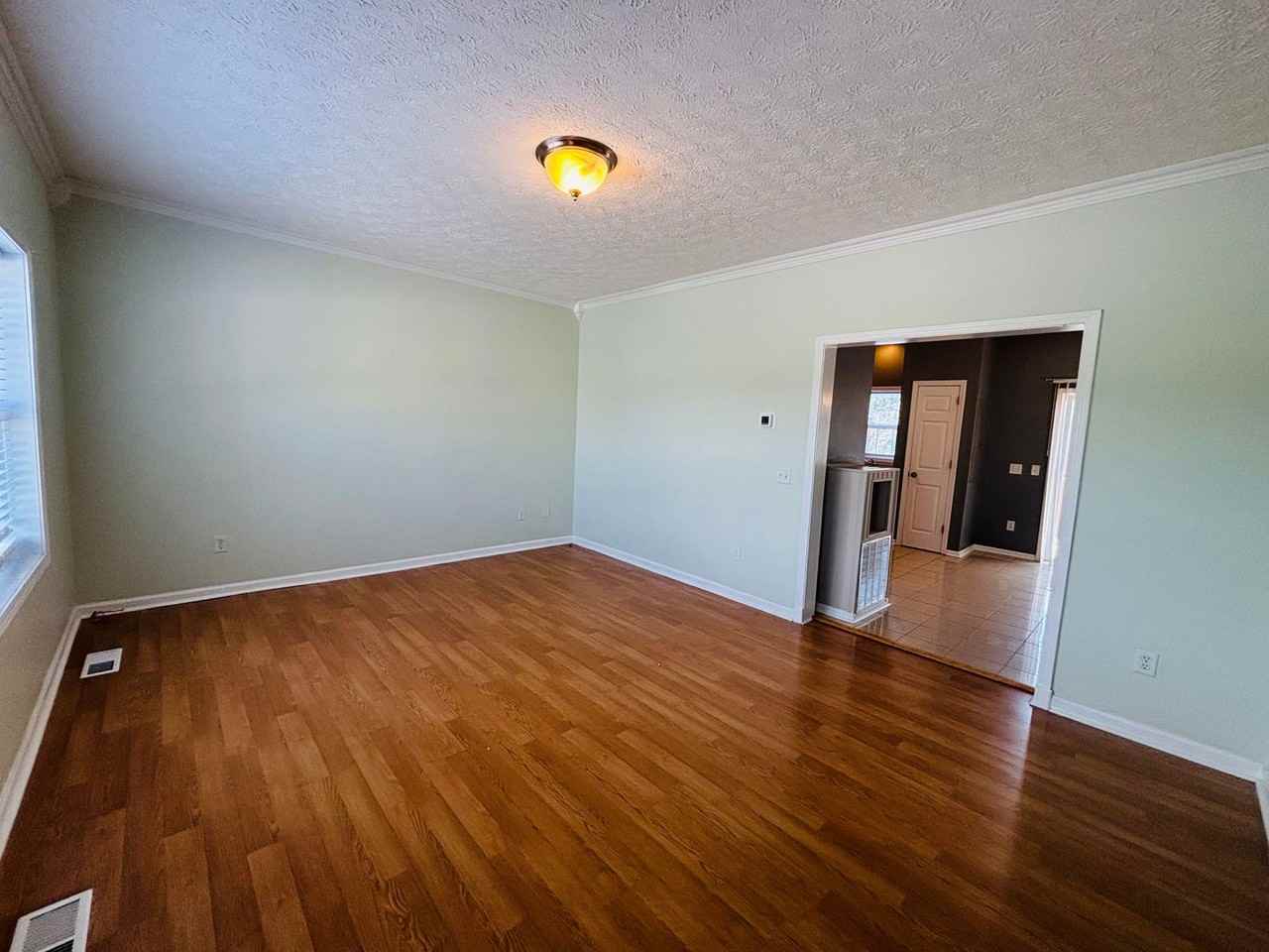 1626 Providence Blvd - Photo 2 of 13