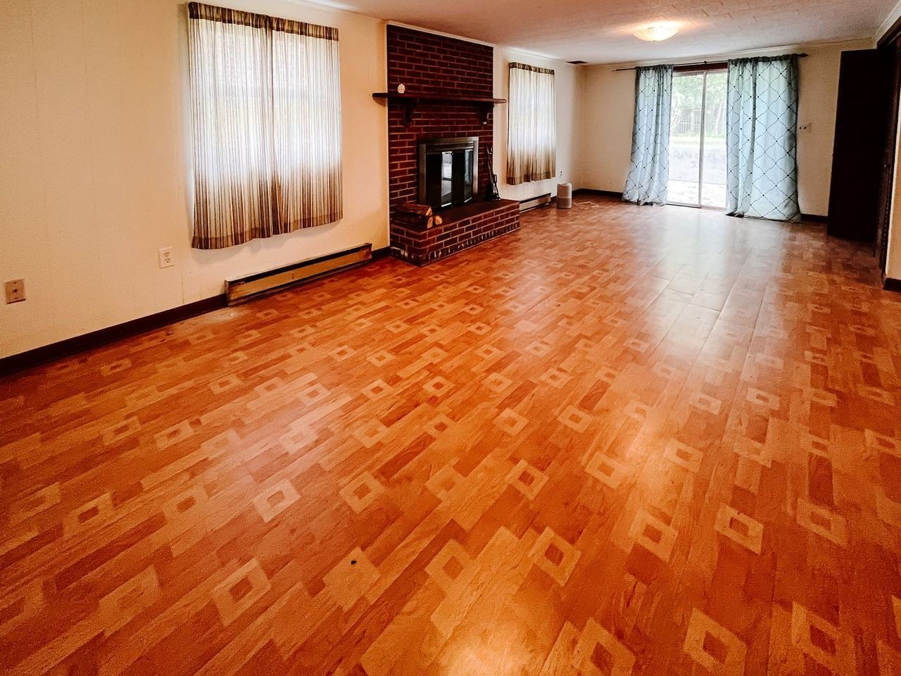 2505 Plymouth St - Photo 2 of 8